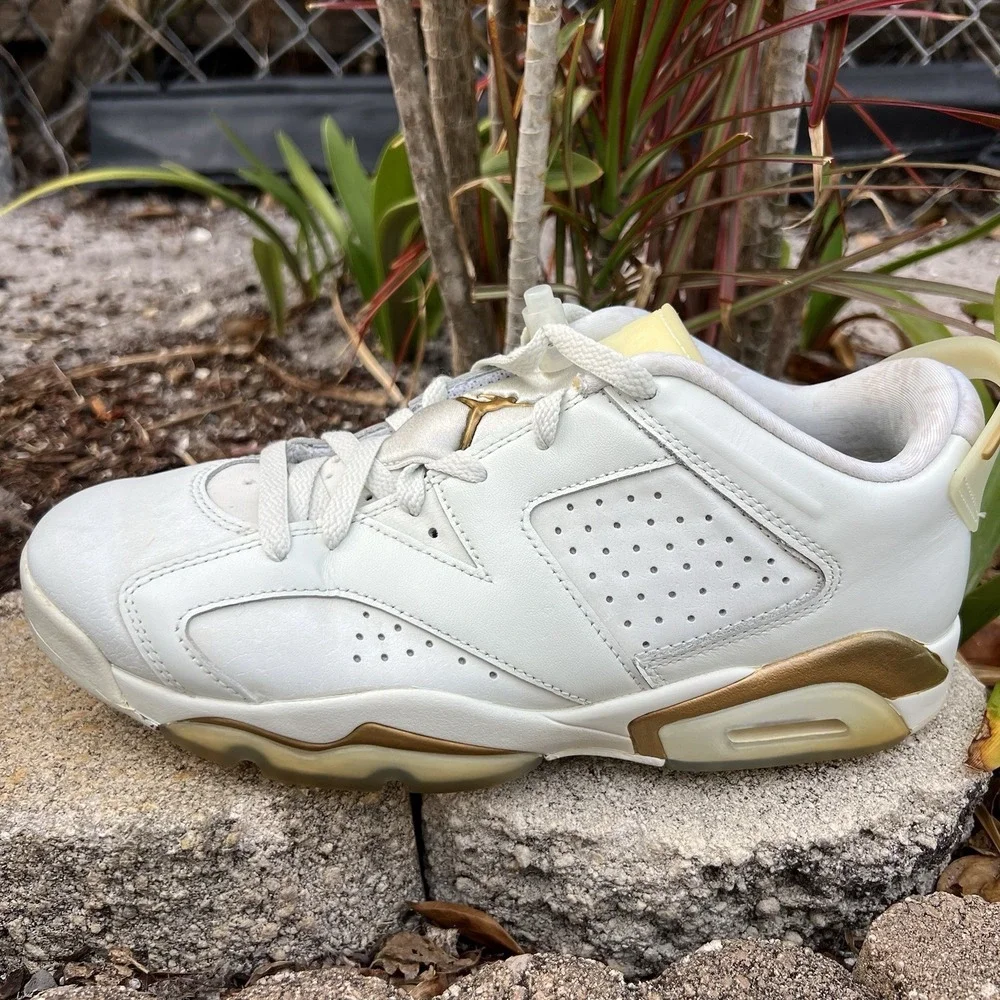 Nike Air Jordan 6 Retro Mens Size 9.5 White Gold Athletic Leather Shoes Sneakers